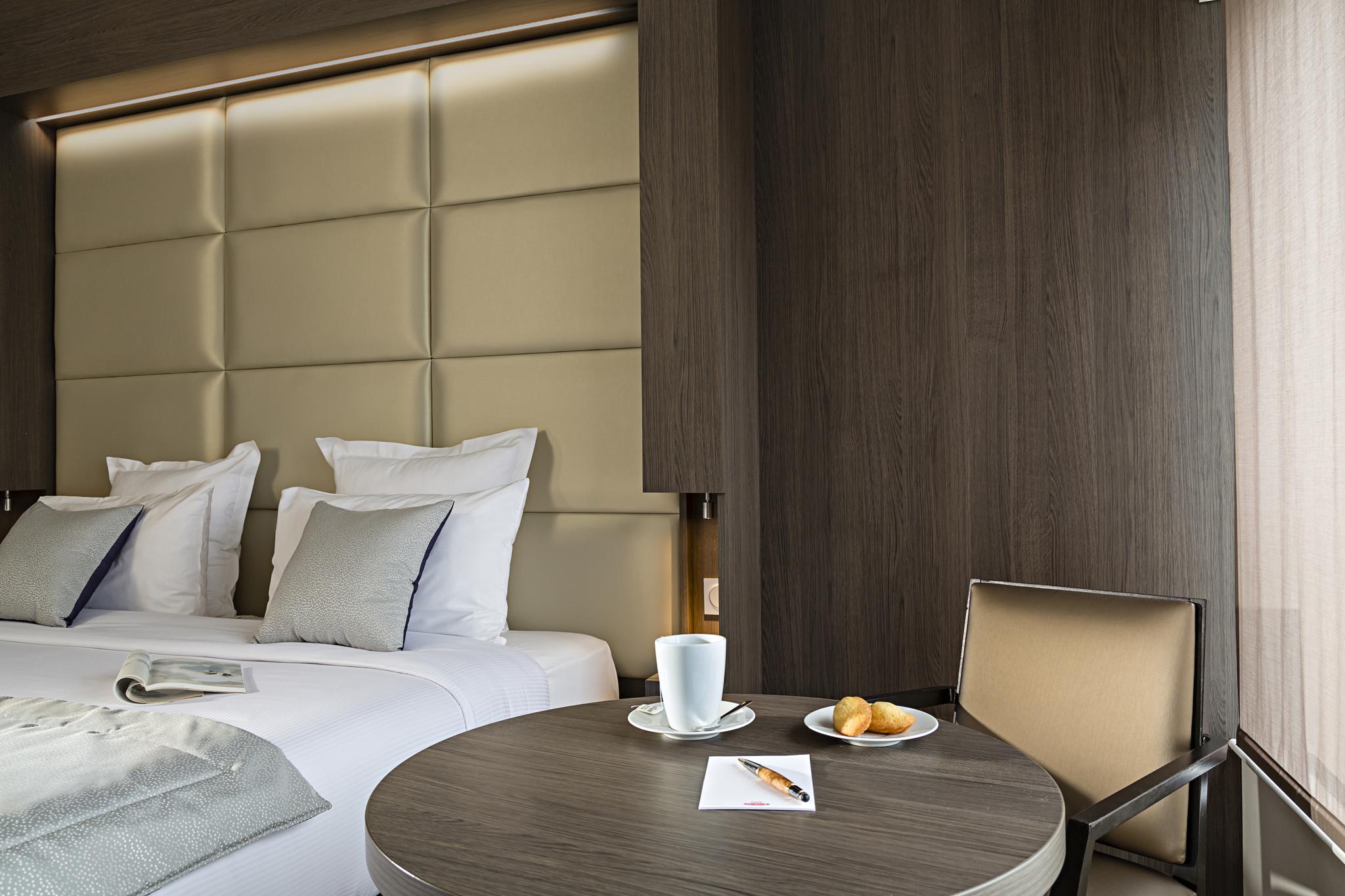 รีซิดโฮม ปาร์ค ดู มิลเลนแนร์ Aparthotel กูร์เบอวัวร์ ภายนอก รูปภาพ