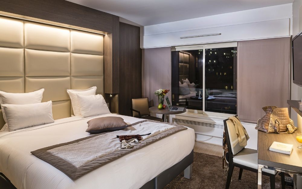 รีซิดโฮม ปาร์ค ดู มิลเลนแนร์ Aparthotel กูร์เบอวัวร์ ภายนอก รูปภาพ
